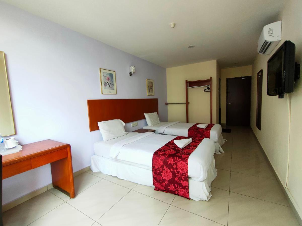 Hotel Mrc 3*